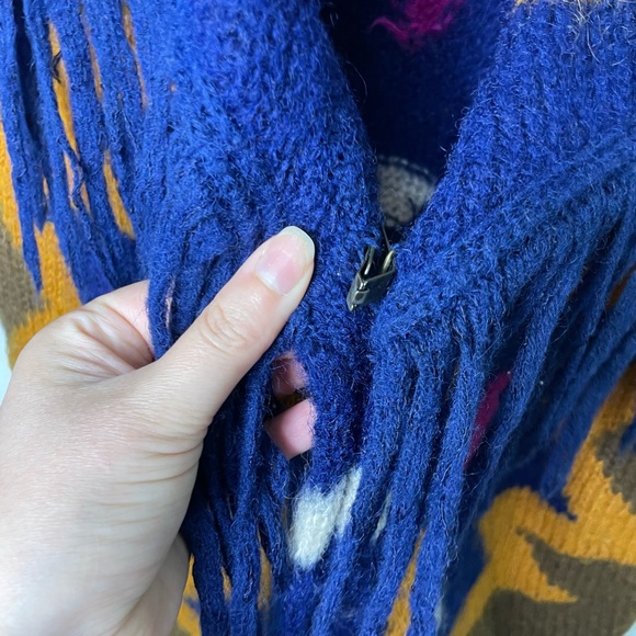 Vintage southwestern wool blend fringe cardigan - Picture 4 of 10